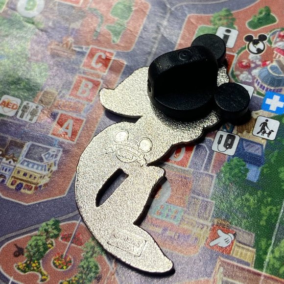 Disney Ariel The Little Mermaid 2008 Pin - Picture 4 of 4